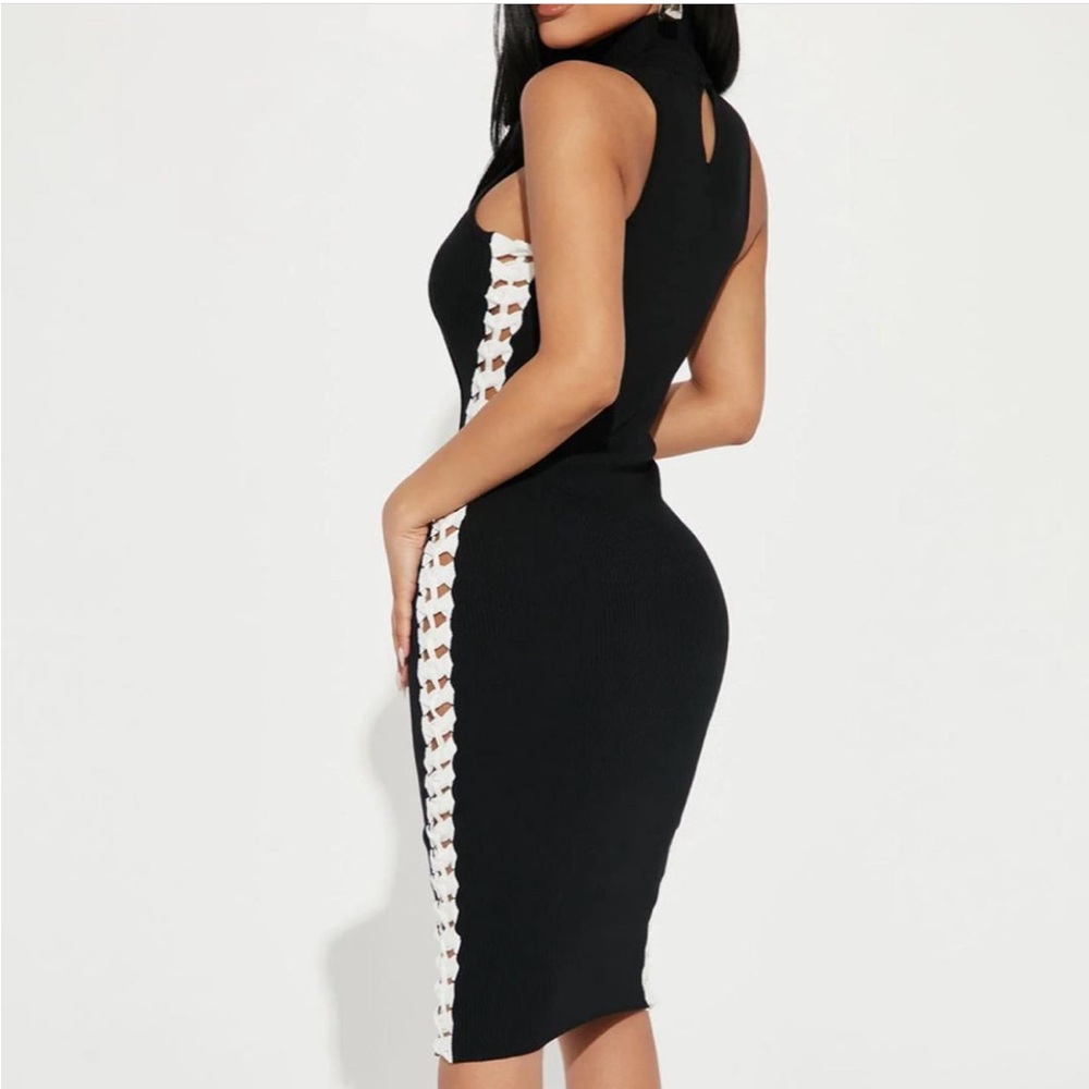 Ribbed Sleeveless Sweater Midi Dress